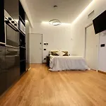 Hostmate - - Pistrucci Апартаменты Милан