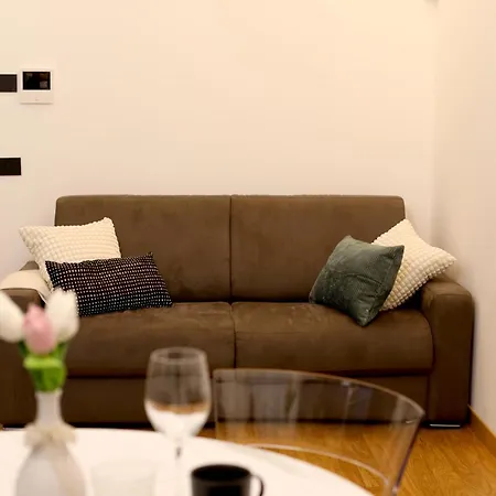 아파트 Hostmate - - Pistrucci
